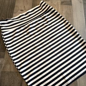 LLR Cassie Skirt black and white stripe